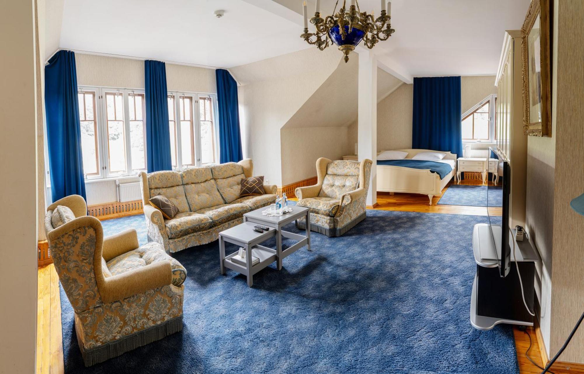 Park Hotel Bruzis Смилтене Экстерьер фото